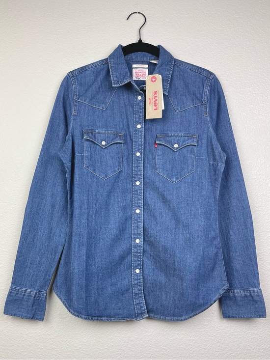 Levi's Tops - Levi's Women's XS Tailored Fit Classic Denim Western Shirt Blue Pearl Snaps Blue